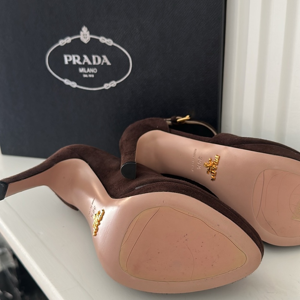 Vintage Prada Women's Dark Brown Suede Heels - Picture 8 of 9